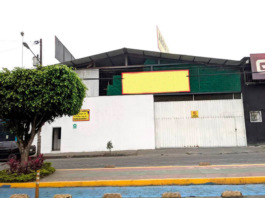 Galpón comercial de 740 m2 en alquiler Santo Domingo