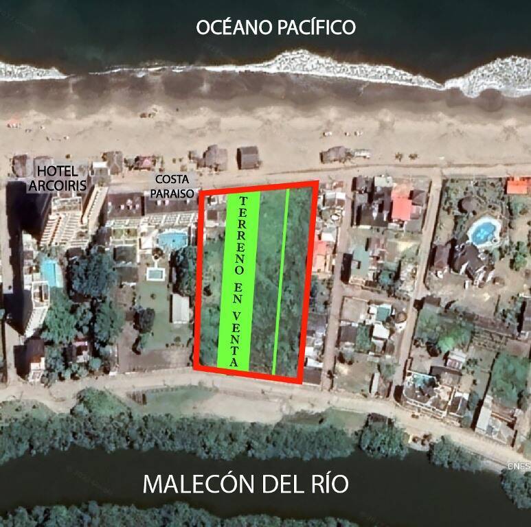 Terreno en venta 830 m2 en la Playa de Atacames Esmeraldas