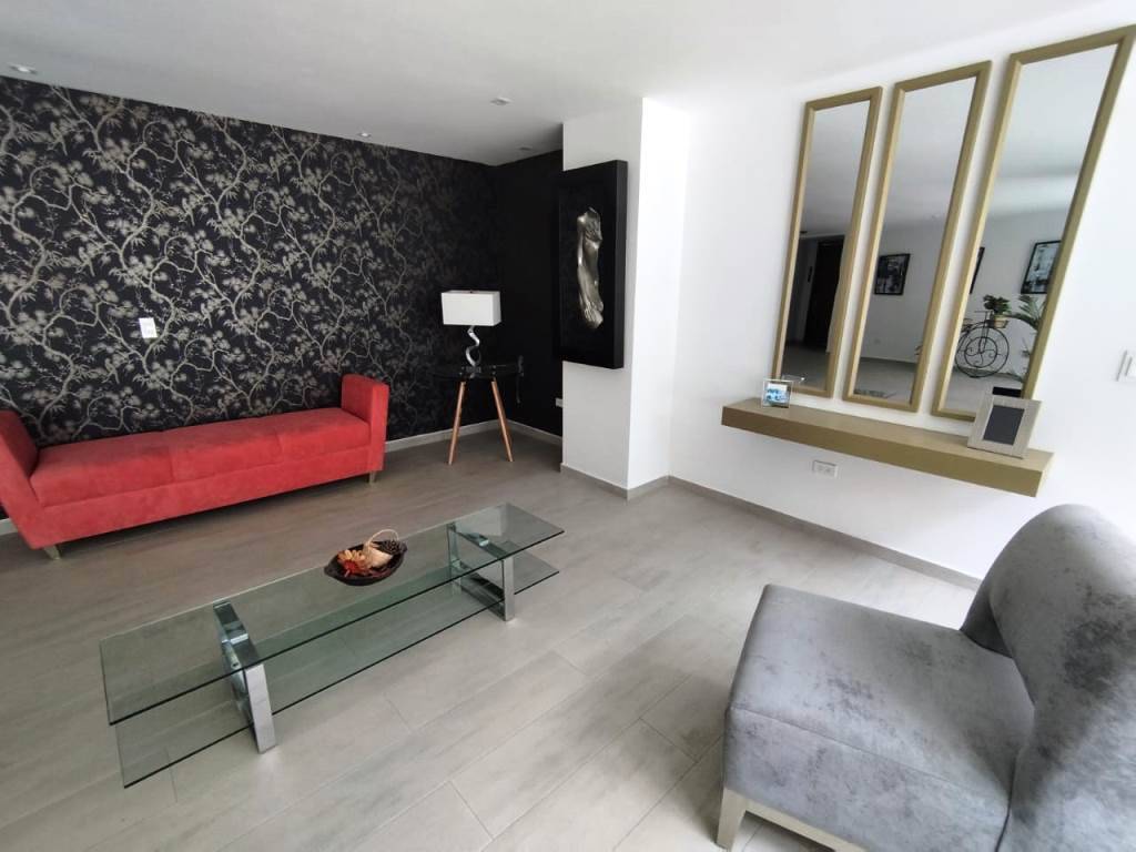 Suite en venta en Bellavista de 85 m2 más terraza 45 m2