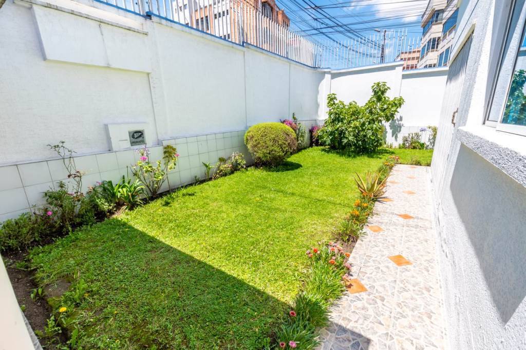 Departamento en venta 175 m2 con jardín en Ponciano