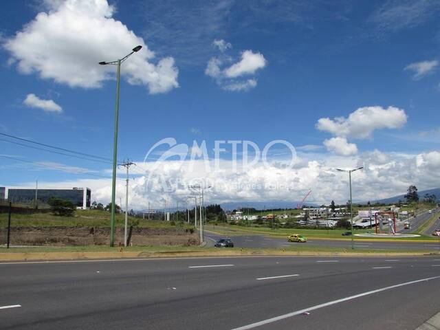 #8 - Terreno para Venta en Quito - P - 1