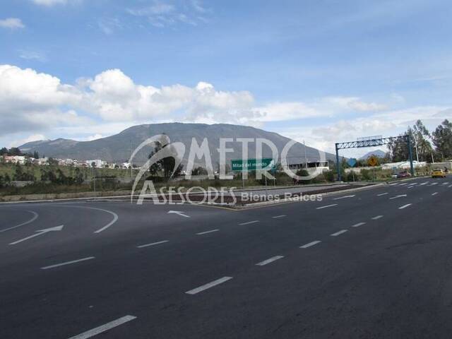 #51 - Terreno para Venta en Quito - P - 1