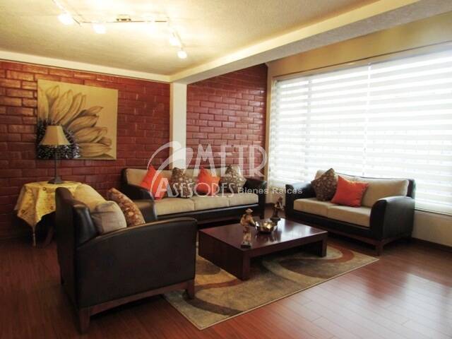 #1 - Casa para Venta en Quito - P - 1