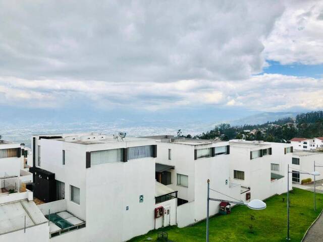 #309 - Casa para Venta en Quito - P - 3