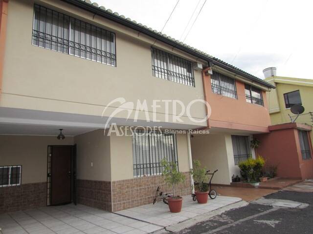 #324 - Casa para Venta en Quito - P - 1