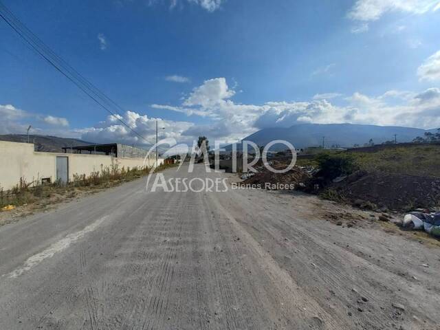 #433 - Terreno para Venta en Quito - P