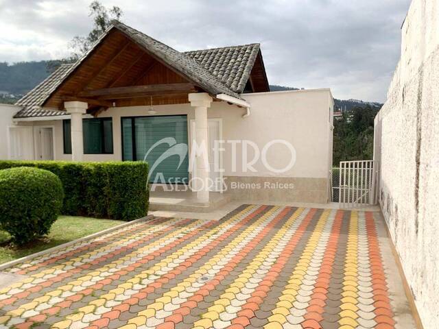 #483 - Casa Rentera para Venta en Quito - P - 3