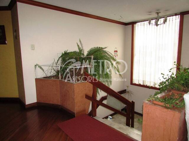 Casa Rentera para Venta en Quito - 5
