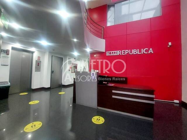 #647 - Oficina para Venta en Quito - P - 2