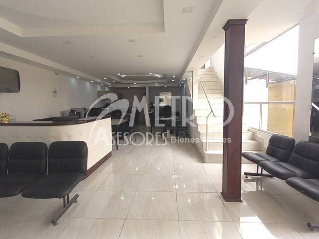 #708 - Edificio comercial para Venta en Quito - P - 2