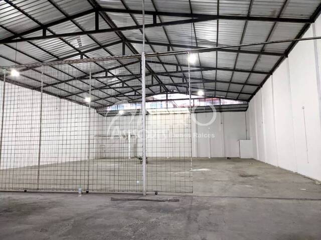 #712 - Galpón para Alquiler en Santo Domingo De Los Tsáchilas - SD