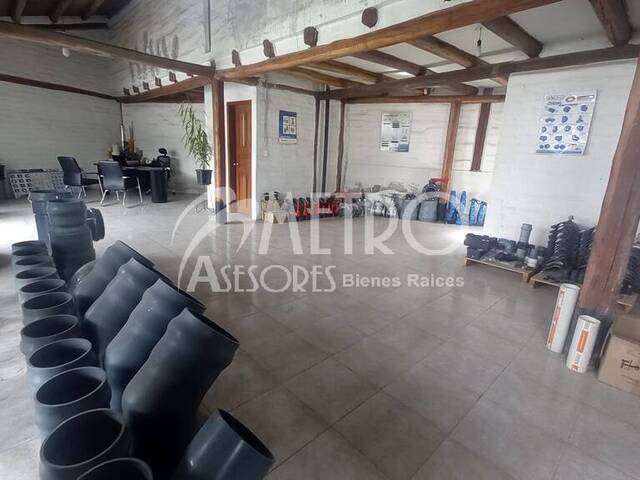 #735 - Bodega para Venta en Quito - P - 2