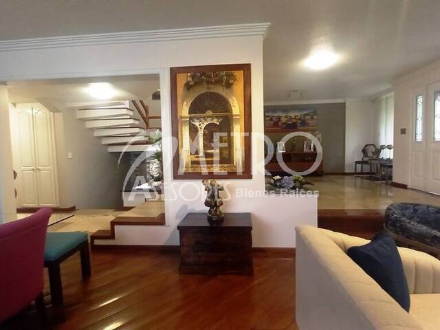 Venta en San Isidro del Inca - Quito