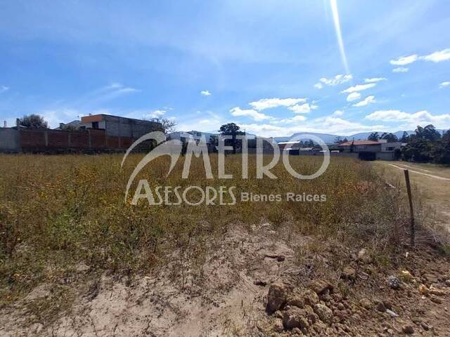 #747 - Terreno para Venta en Quito - P - 2