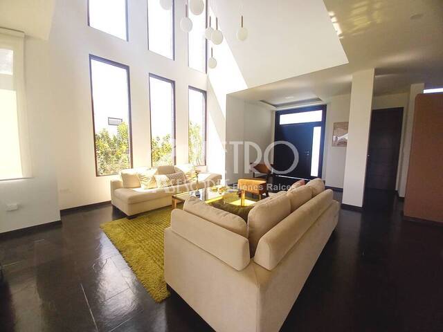 #269 - Casa para Venta en Quito - P - 3