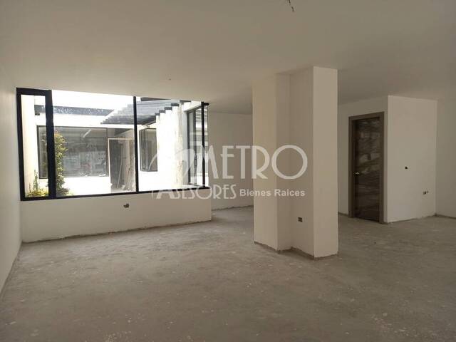 #790 - Local Comercial para Venta en Quito - P - 2