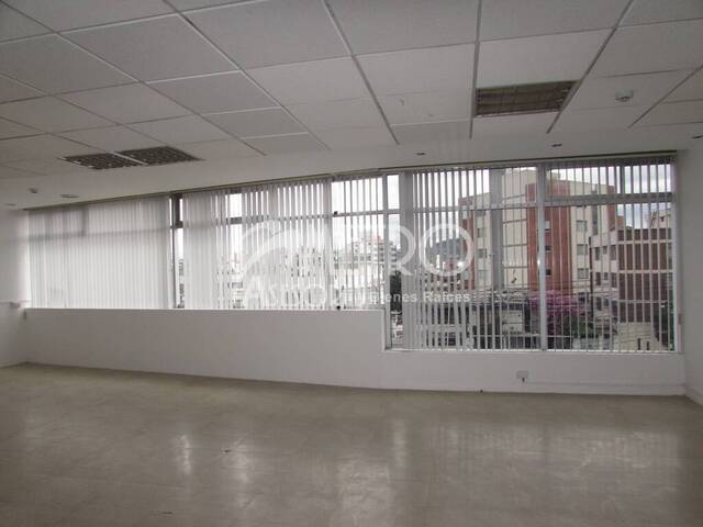 #798 - Oficina para Venta en Quito - P - 2