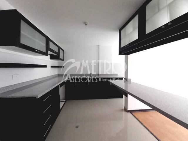 #185 - Departamento para Venta en Quito - P