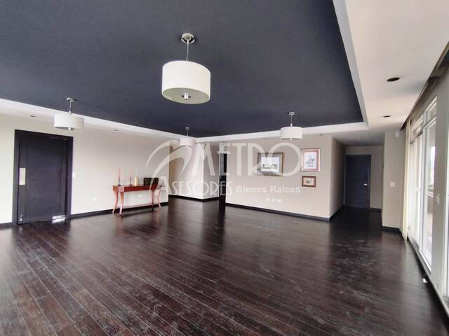 #844 - Penthouse para Venta en Quito - P - 3