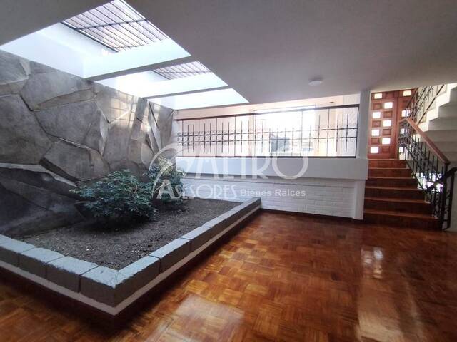 #852 - Casa para Alquiler en Quito - P - 3