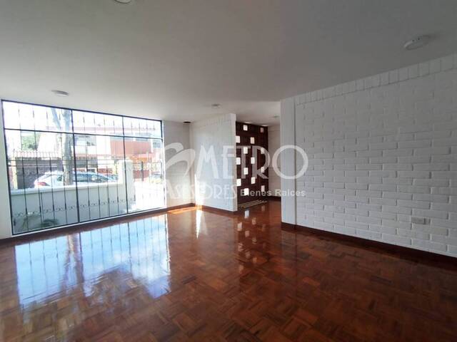 #852 - Casa para Alquiler en Quito - P - 1
