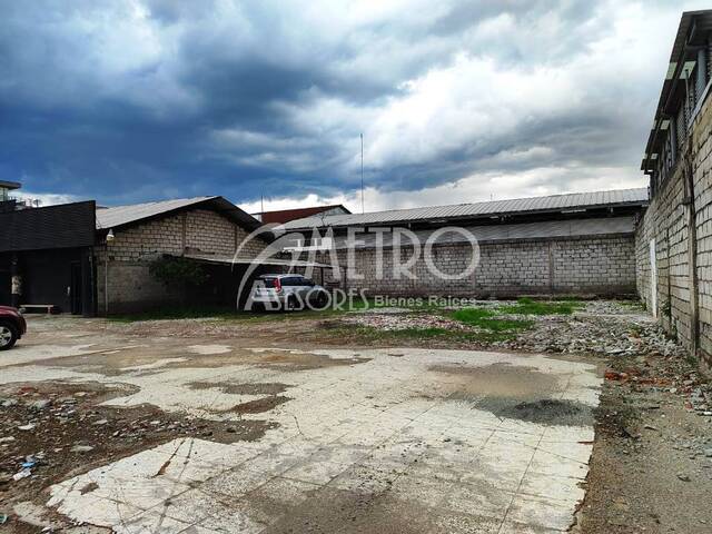 #867 - Terreno para Venta en Quito - P - 2