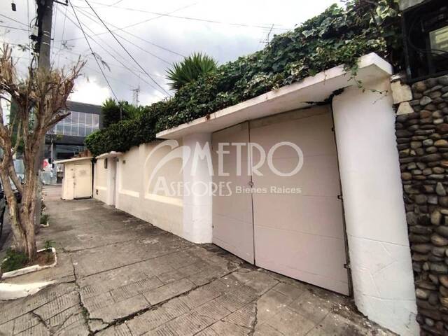 #924 - Terreno para Venta en Quito - P