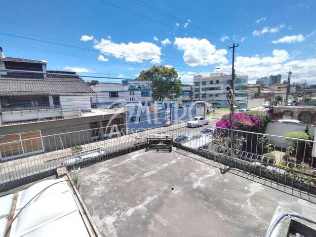 #927 - Terreno para Venta en Quito - P - 2