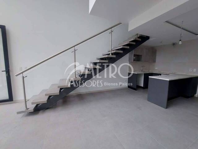 #942 - Loft para Venta en Quito - P - 2