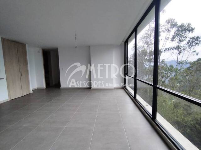 #943 - Departamento para Venta en Quito - P