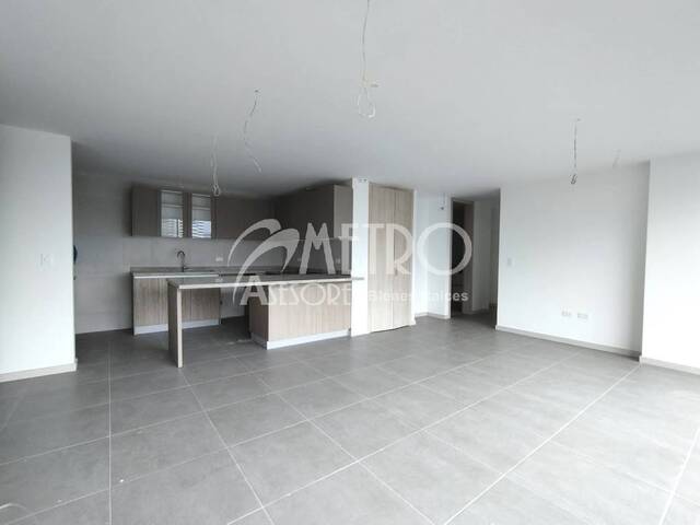 #943 - Departamento para Venta en Quito - P - 2