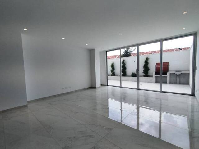 #994 - Departamento para Venta en Quito - P - 1