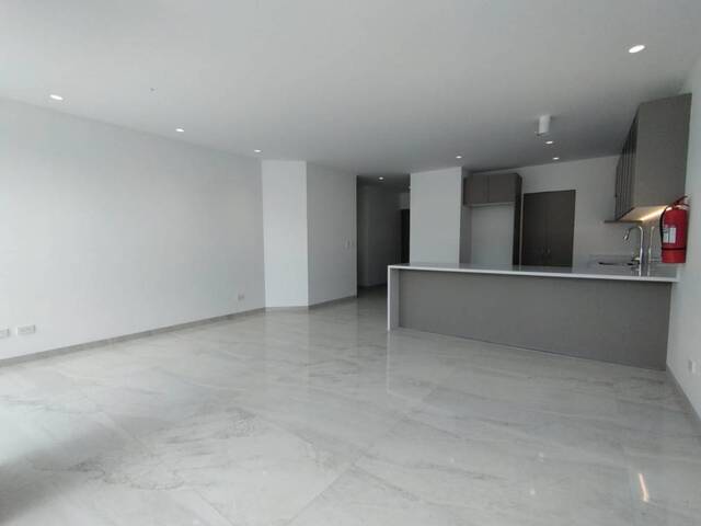 #995 - Departamento para Venta en Quito - P - 2