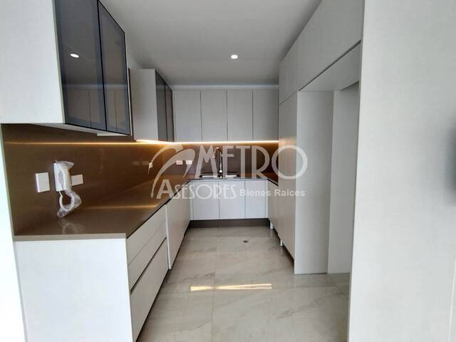 #1000 - Departamento para Venta en Quito - P - 3