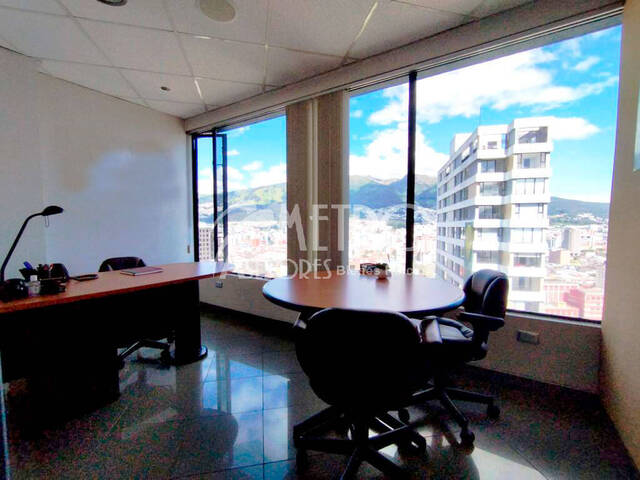 #1035 - Oficina para Venta en Quito - P - 2