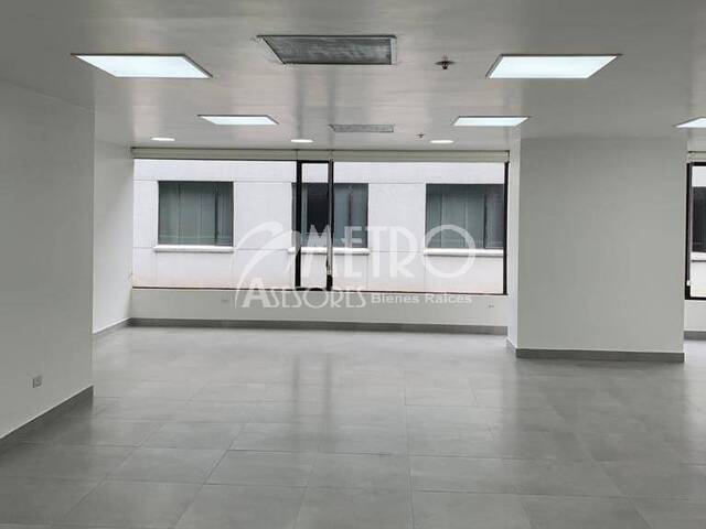 Oficina para Venta en Quito - 4