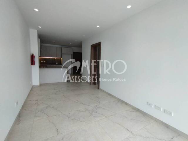 #1055 - Departamento para Venta en Quito - P - 2