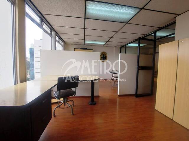 #1096 - Oficina para Alquiler en Quito - P