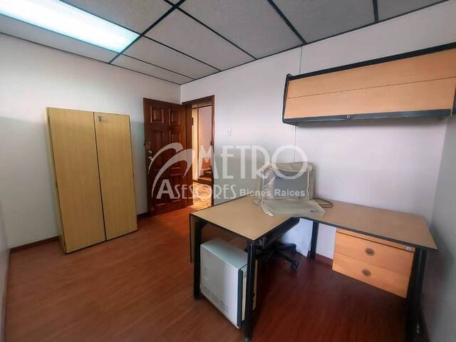 #1096 - Oficina para Alquiler en Quito - P