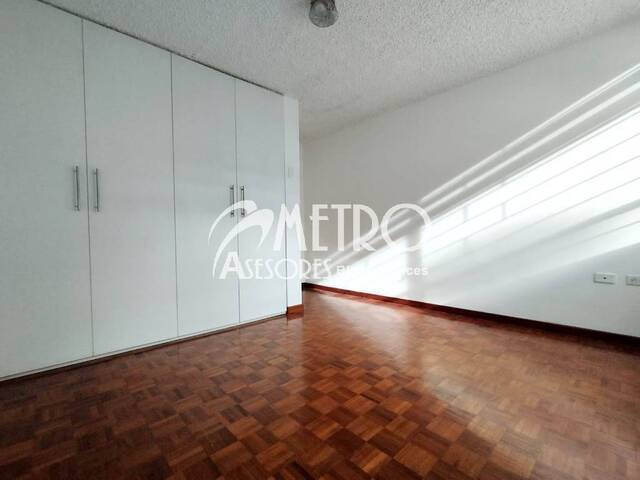 #1174 - Departamento para Alquiler en Quito - P