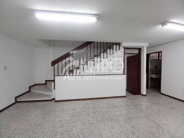 #1255 - Local Comercial para Alquiler en Quito - P