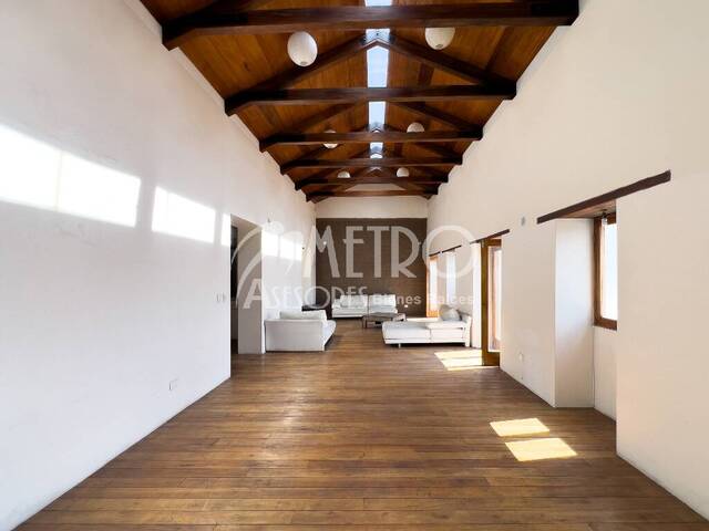 #1288 - Casa para Venta en Quito - P