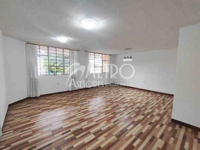 #1305 - Departamento para Alquiler en Quito - P