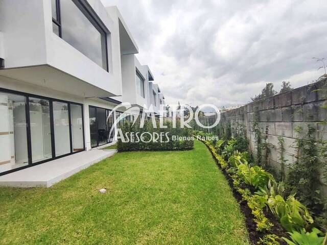 #1311 - Casa para Venta en Quito - P