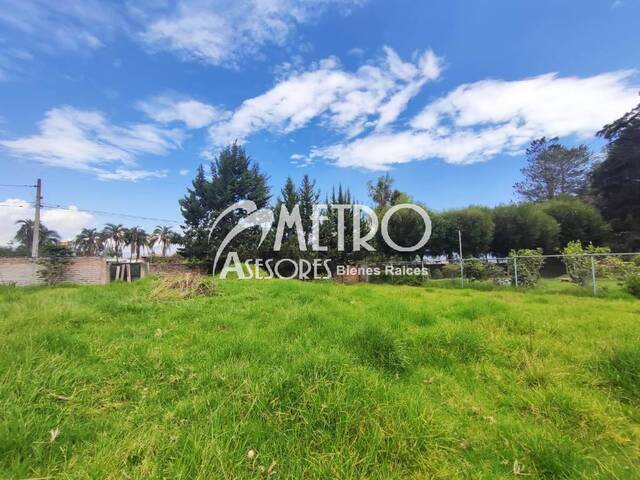 #1322 - Terreno para Venta en Quito - P