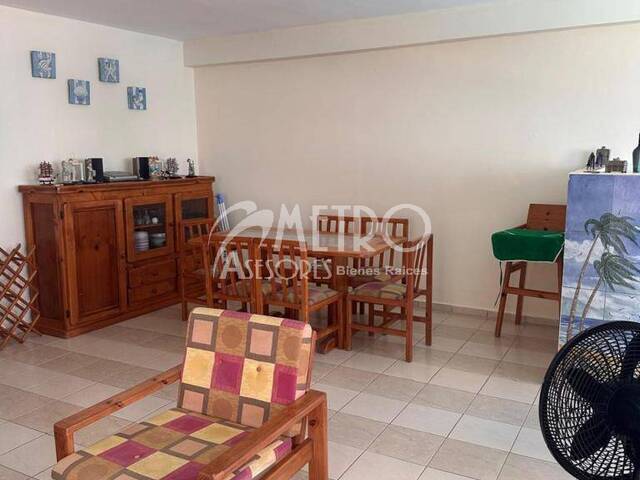 #1344 - Departamento para Venta en Atacames - E