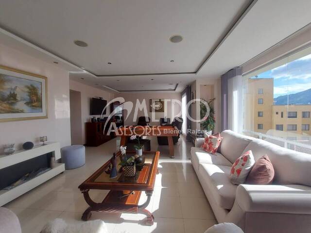 #1351 - Departamento para Venta en Quito - P
