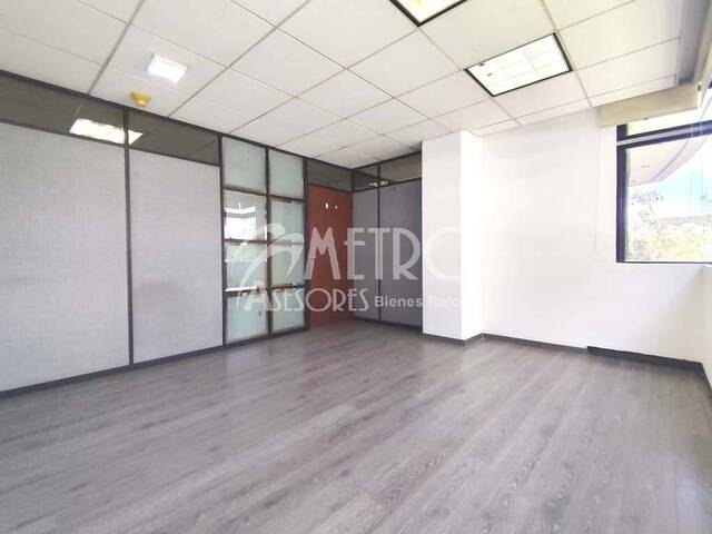 #1360 - Oficina para Alquiler en Quito - P