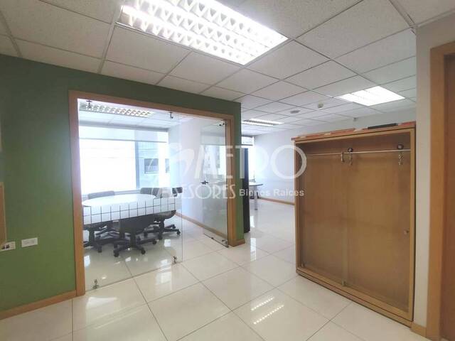 #1368 - Oficina para Venta en Quito - P