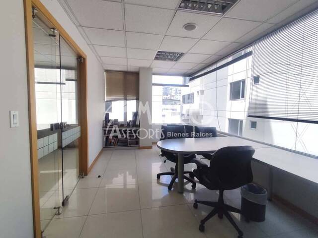 #1368 - Oficina para Venta en Quito - P